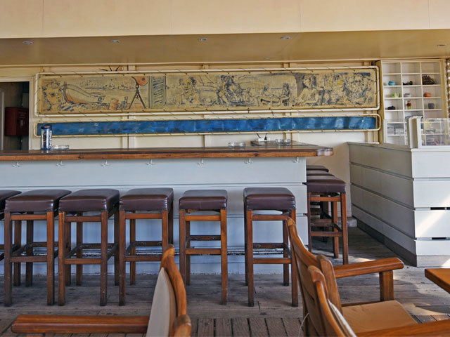 skippers istoria thrilikou kafe paraliaki 2