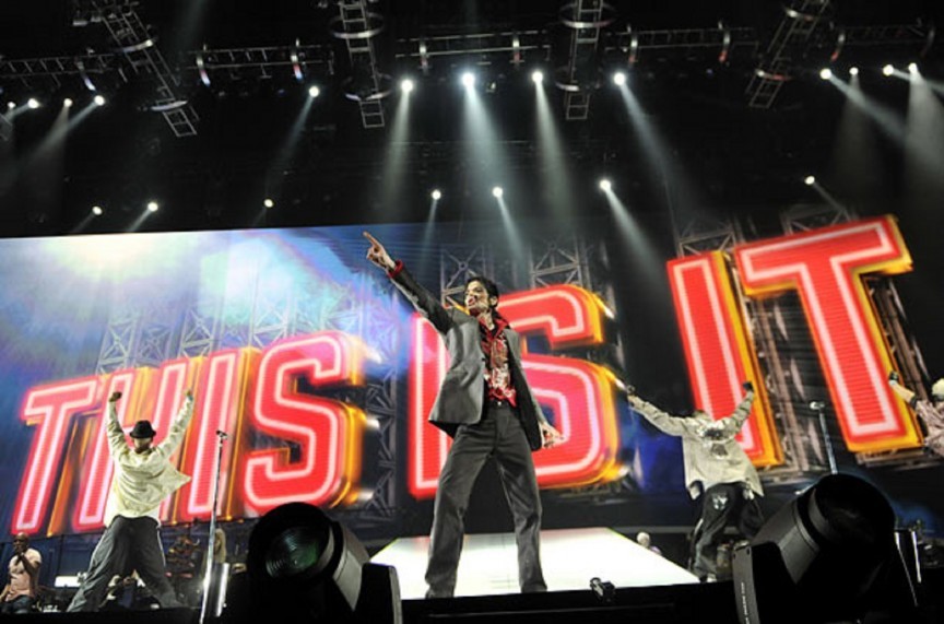 mj final show stage