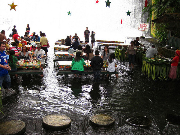 waterfallrestaurant3