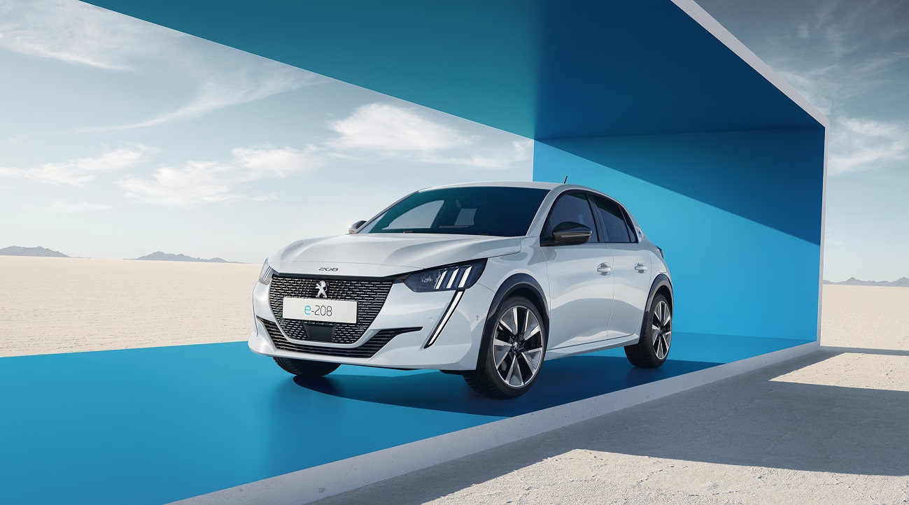 1 PEUGEOT e208 2022 087 FR low
