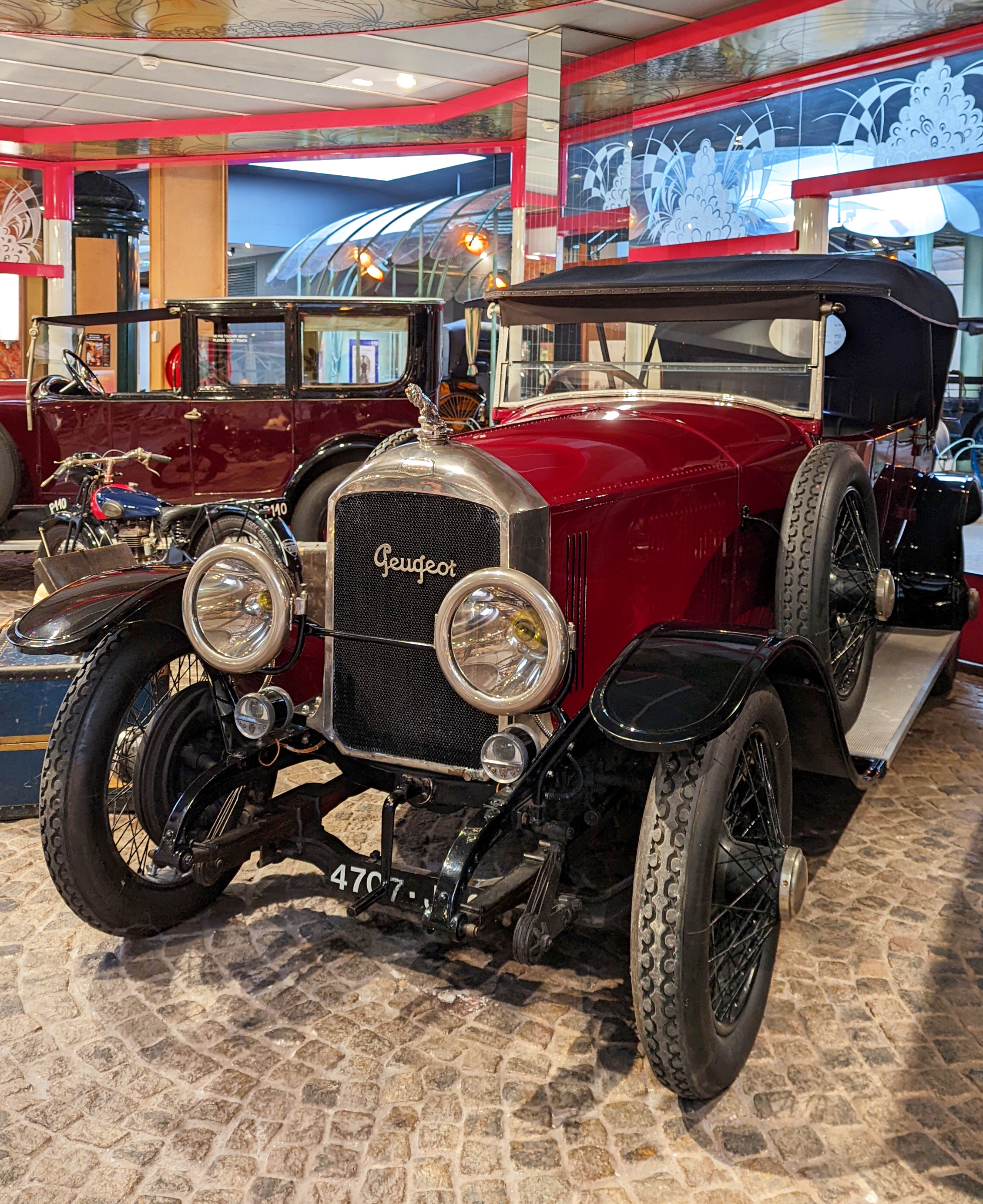 2 PEUGEOT TYPE156 Presidential