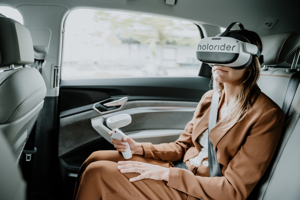 AUDI HOLORIDE 1
