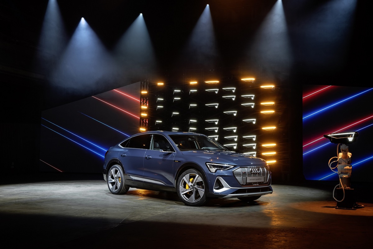 AUDI E TRON SPORTBACK 1