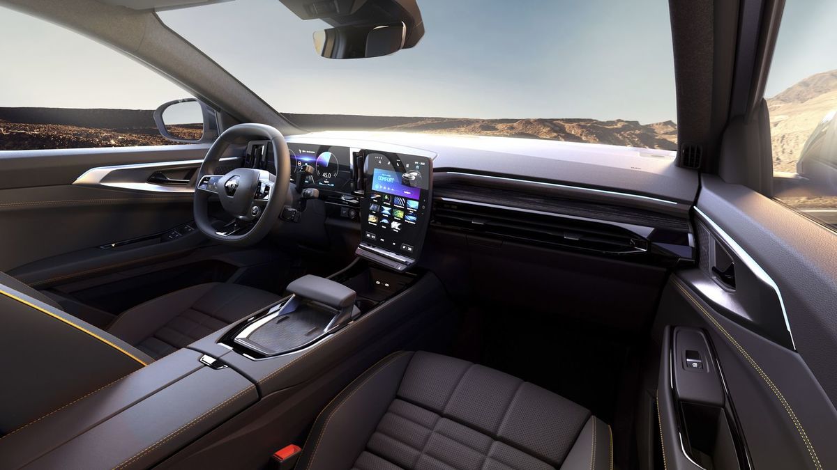 All new Renault Austral LOW