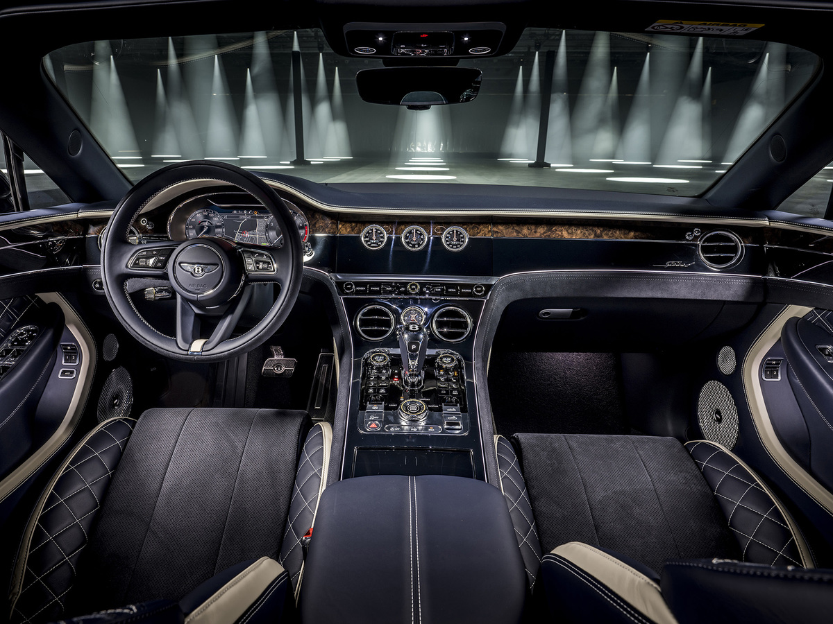 BENTLEY CONTINENTAL GT SPEED CONVERTIBLE 10