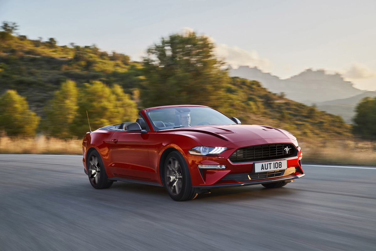 FORD 2019 MUSTANG 55 03
