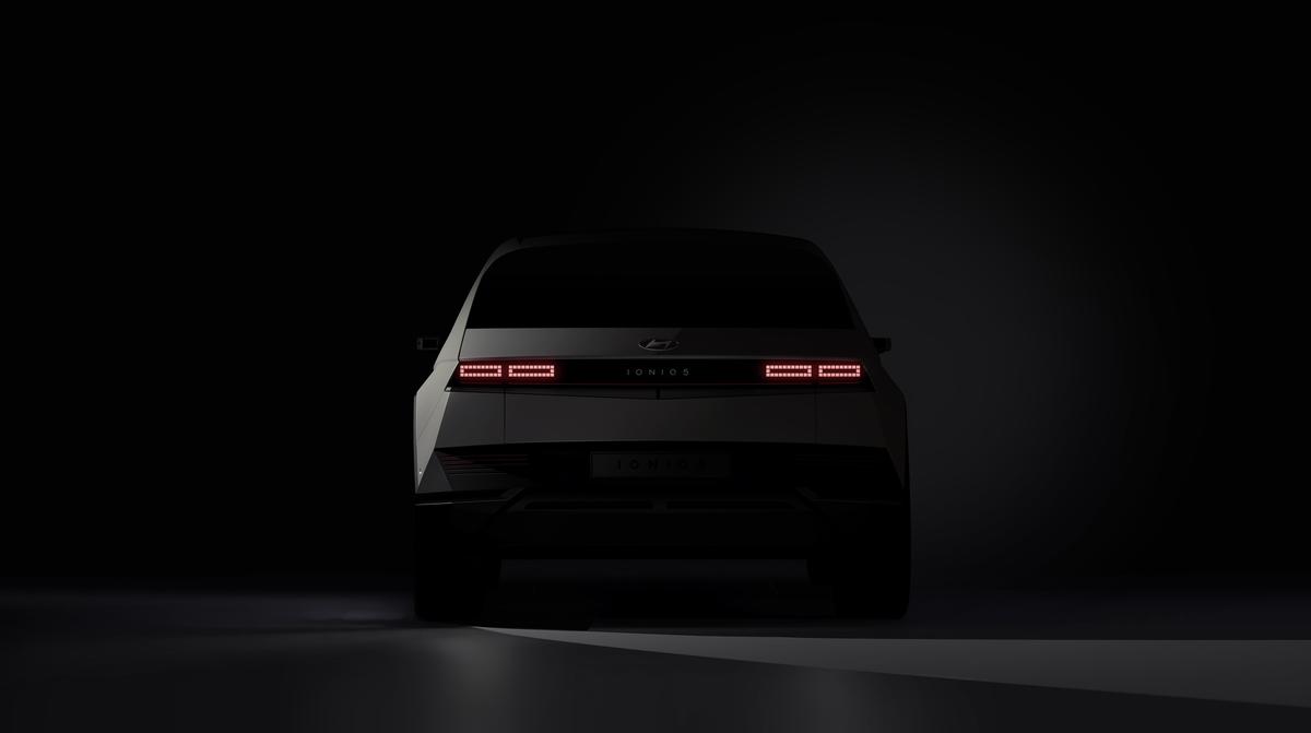 IONIQ5 Teaser Rear L