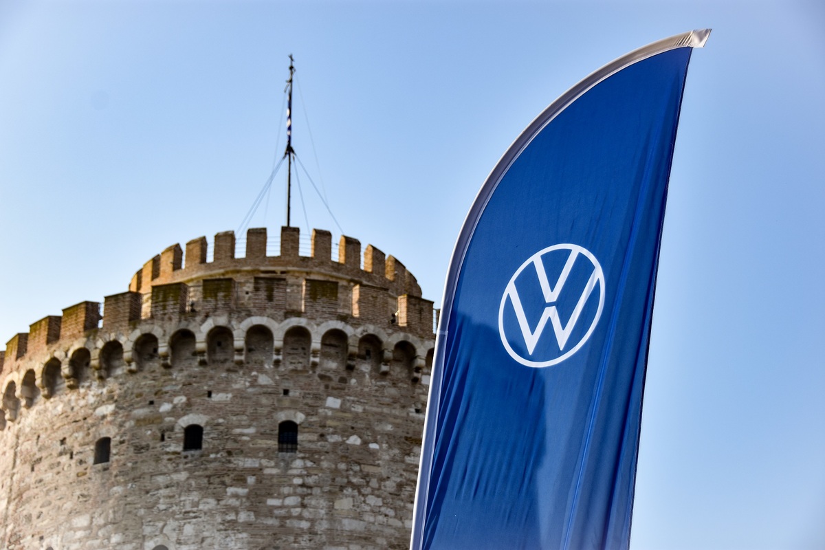 KOSMOCAR VOLKSWAGEN 8ος ΝΥΧΤΕΡΙΝΟΣ ΔΙΕΘΝΗΣ ΗΜΙΜΑΡΑΘΩΝΙΟΣ ΘΕΣΣΑΛΟΝΙΚΗΣ 2