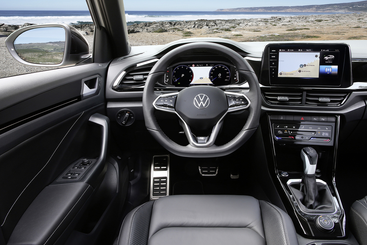 NEW VOLKSWAGEN T ROC 10