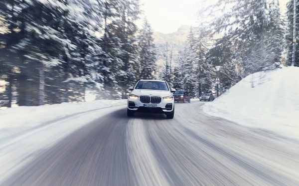 P90334006 lowRes the bmw x5 xdrive45e