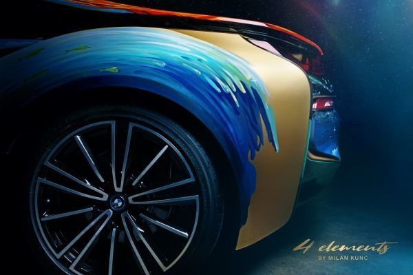 P90337893 lowRes bmw i8 roadster 4 el