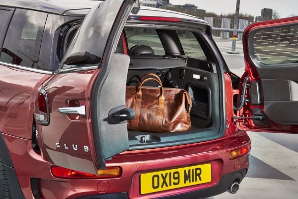 P90344308 lowRes mini cooper s clubma