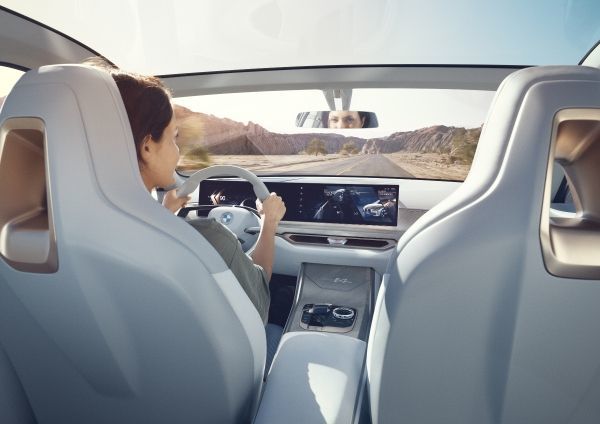 P90384977 lowRes bmw concept i4 02 20