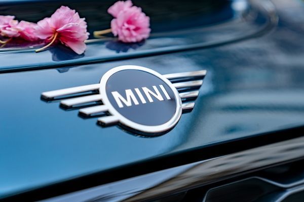 P90387743 lowRes mini cooper s conver