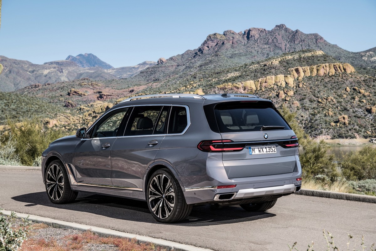 P90457518 lowRes the new bmw x7 xdriv