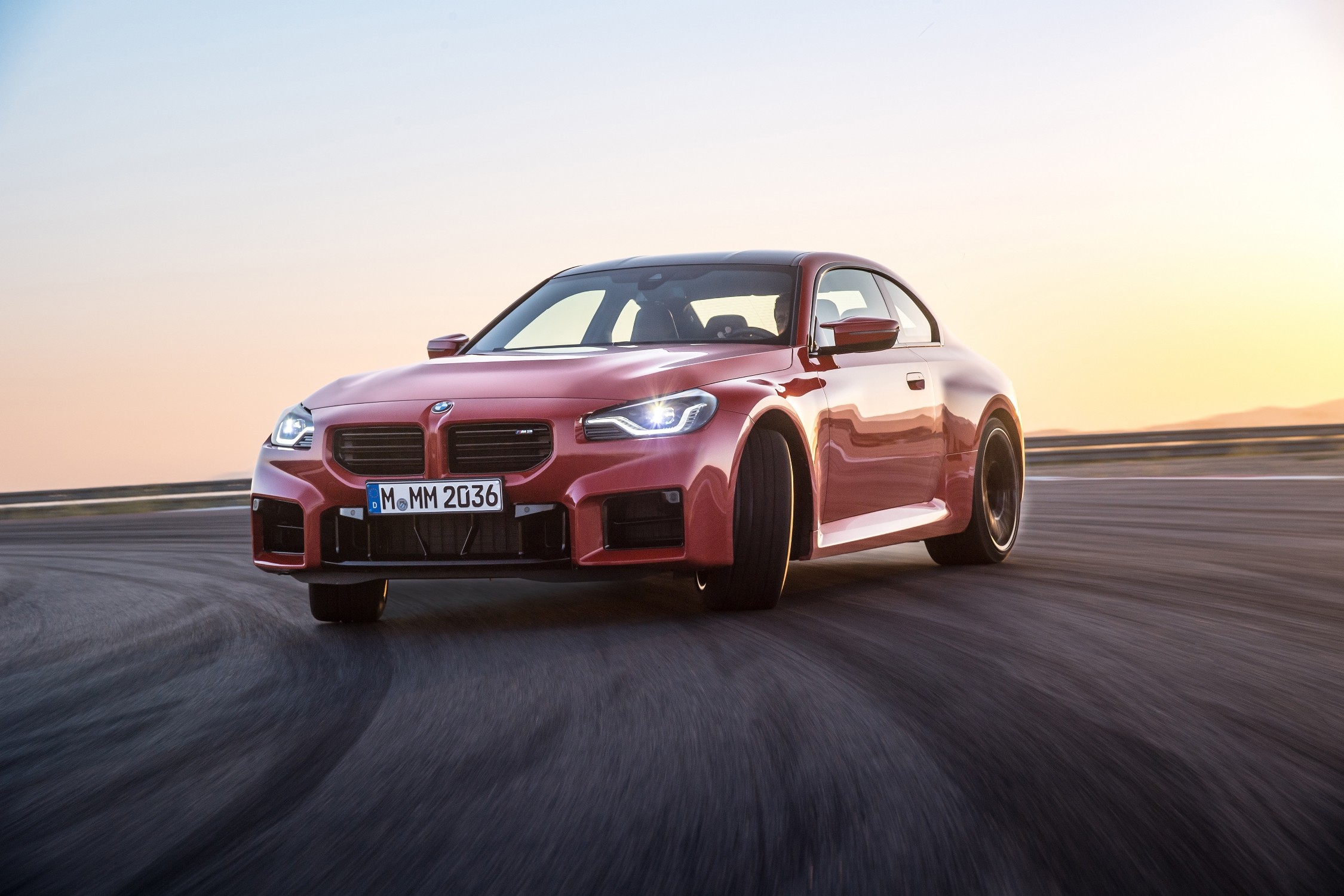 P90482701 lowRes the all new bmw m2 r