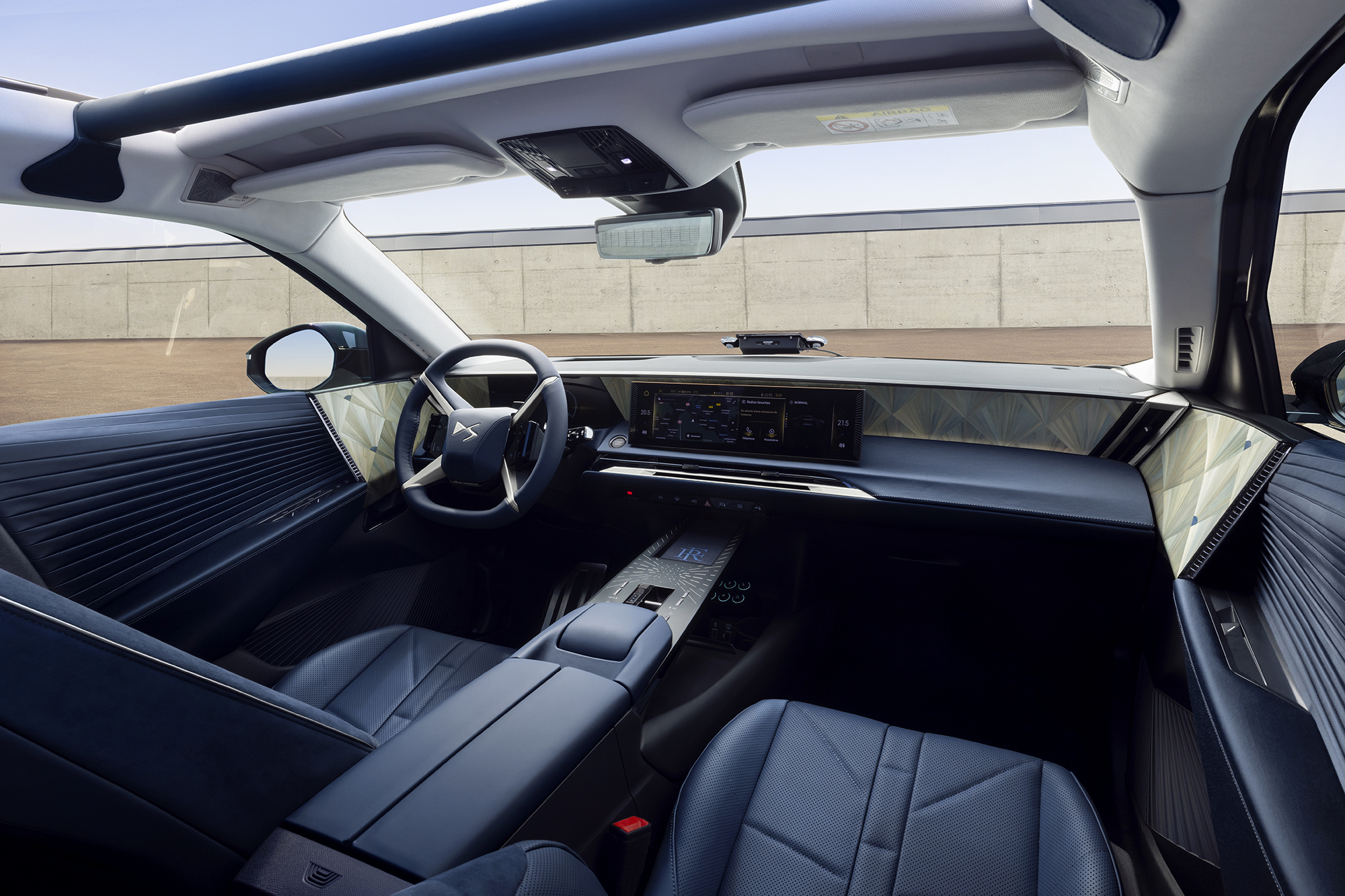 PRESIDENTIAL DS N8 GRAND INTERIEUR 0030