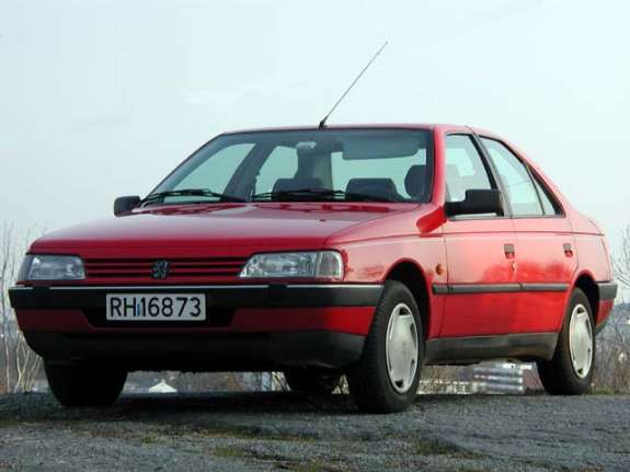 Peugeot 405 front