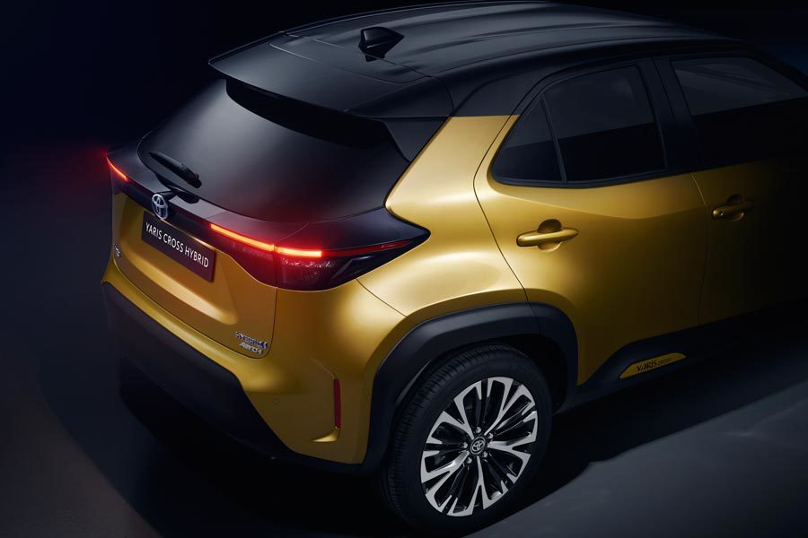 TOYOTA NEW YARIS CROSS 5