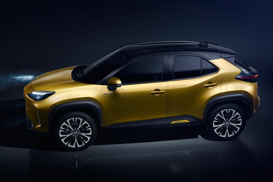 TOYOTA NEW YARIS CROSS 9