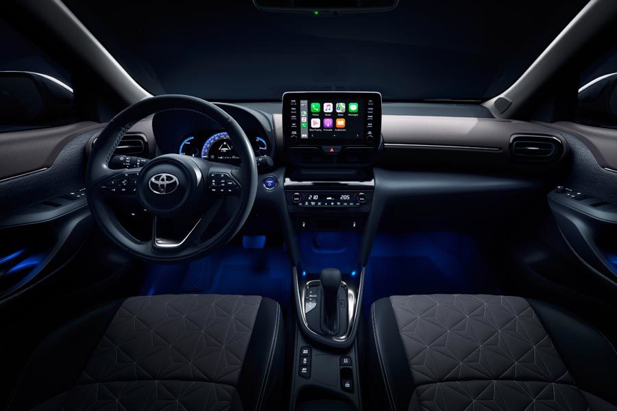 TOYOTA NEW YARIS CROSS INTERIOR 2