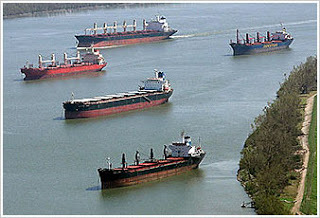 ships320 240113