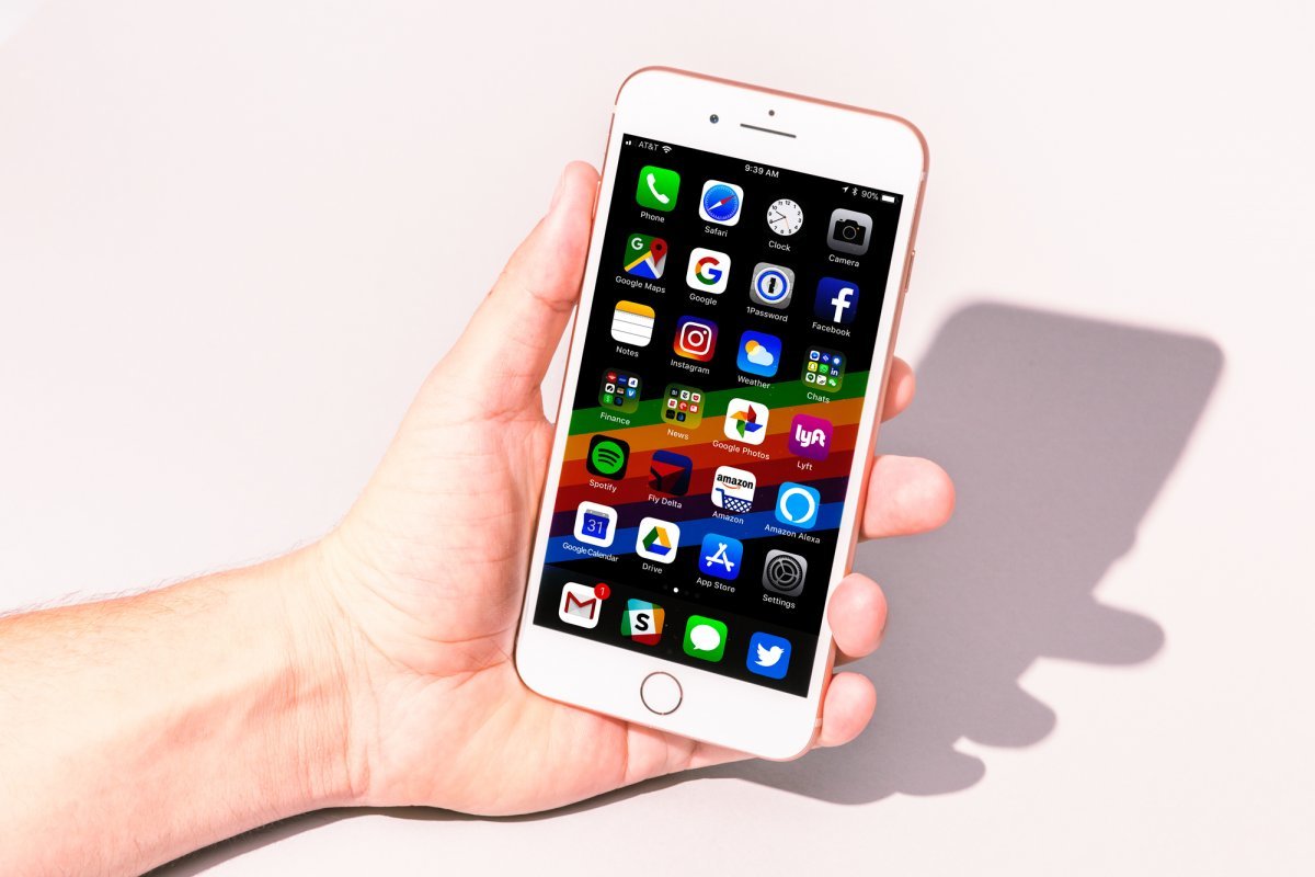 5 the front facing cameras on the iphone 8 and the iphone x are also identical save for a few extra features