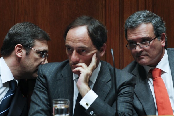 Portugal Foriegn Minister Quits Financial Crisis.JPEG-0fcbd