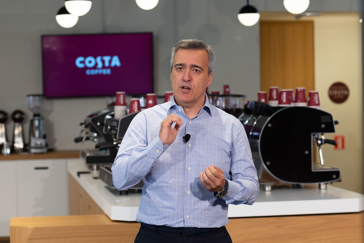 Βασίλης Βελισκιώτης Spirits Snacks Coffee Unit Manager της Coca Colajpg