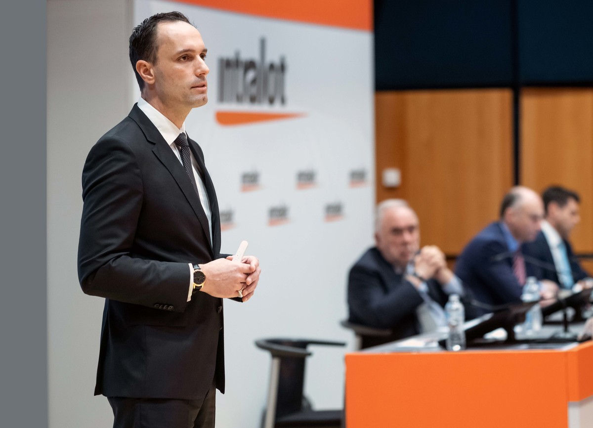 INTRALOT GROUP CEO Chris Dimitriadis 29.05 2 l