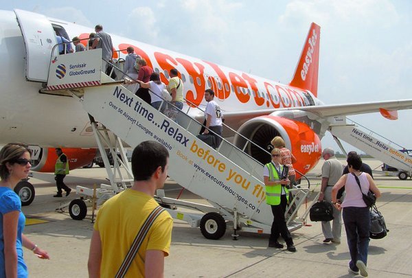 easy jet600