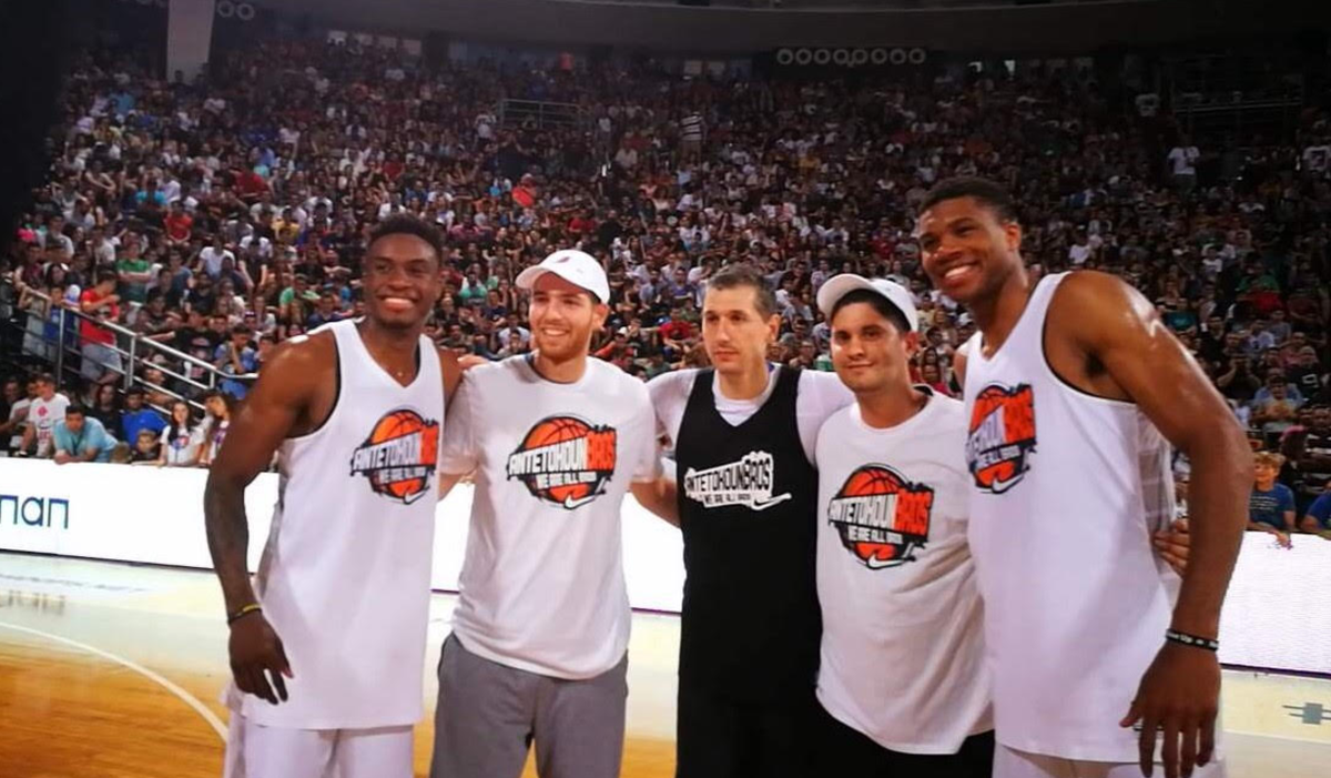 antetokounmpros