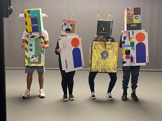 Plaisiobots2