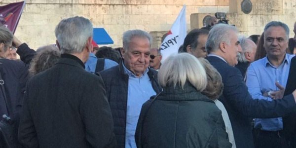 o arxigos tis elas sti sygkentrwsi tou syriza