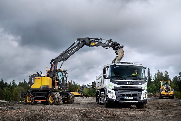 PRINT ELectromobility volvo2020 6 LR