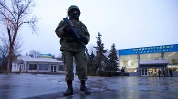 ukraine-krimea-airport290214