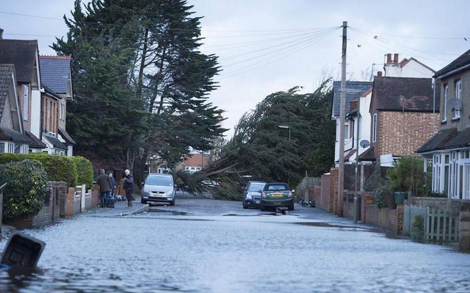 weather-floods-thumb-large160214