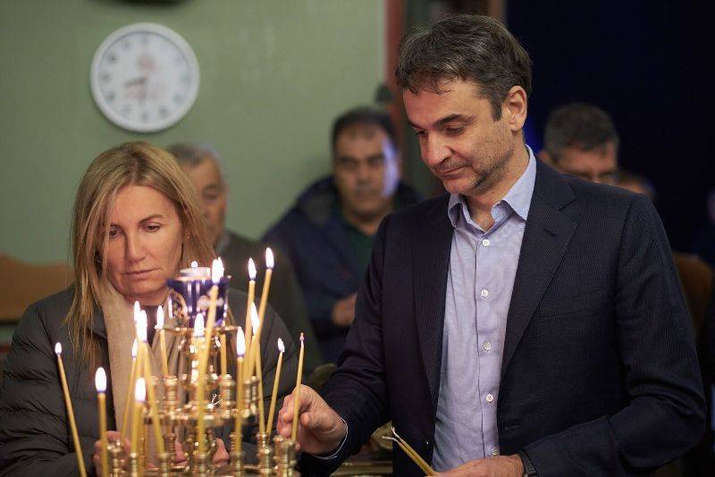 mitsotakis pasxa2