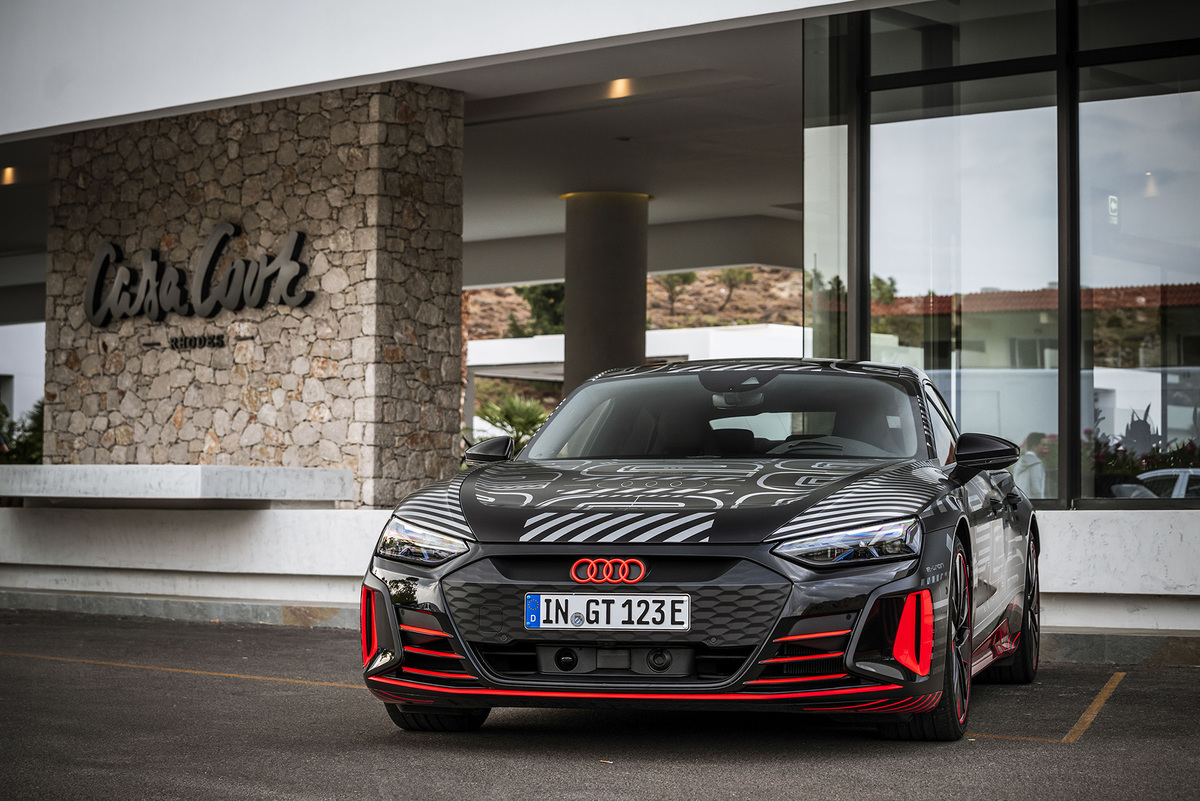 AUDI RS E TRON GT ΣΤΗ ΡΟΔΟ 1