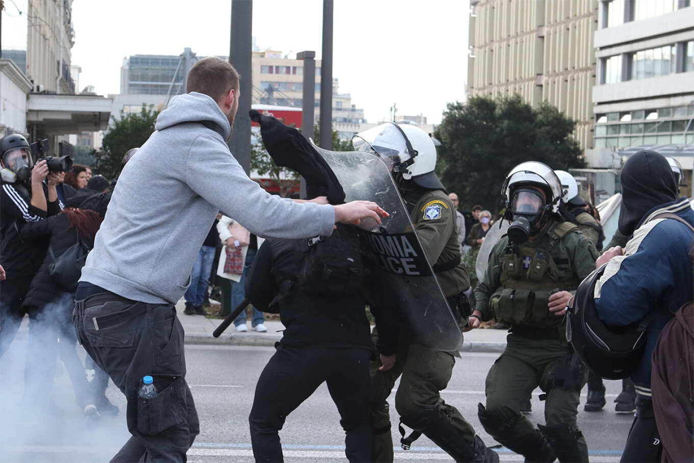 syntagma entasi 12
