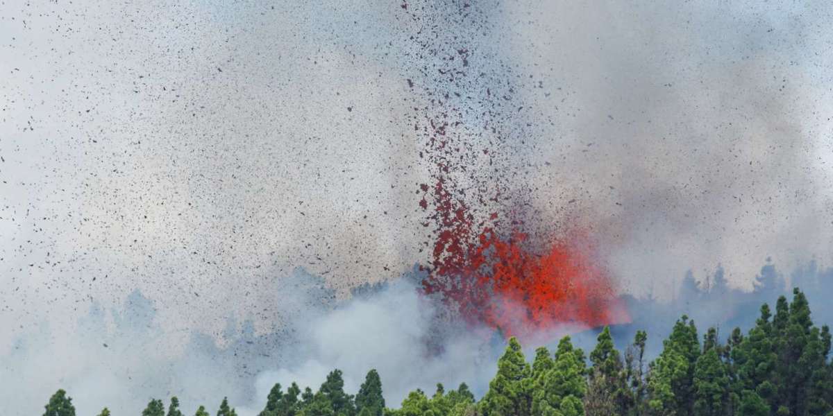 In Spain the Cumbre Vieja volcano erupts in the Canary