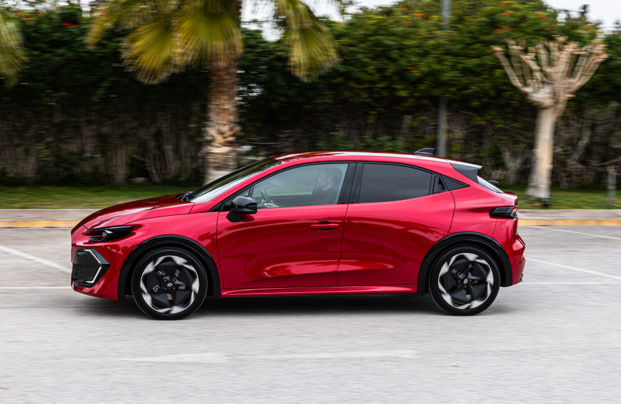 CLIO_31_3801c.jpg