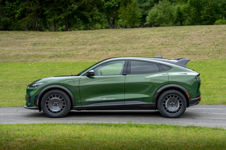 2026_Ford_Mustang_Mach-E_Rally_04_27743.jpg