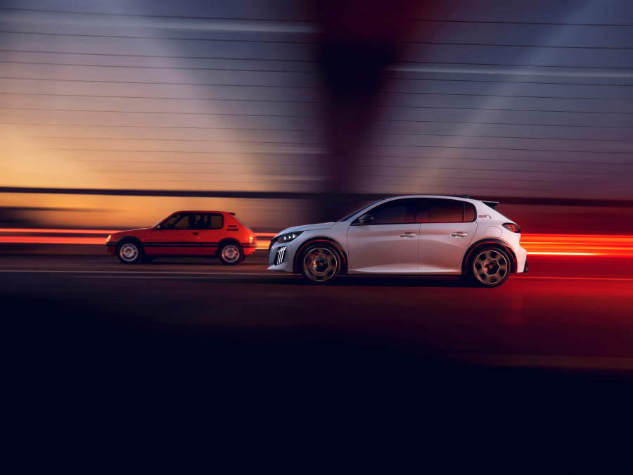 PEUGEOT_E208GTi_2606_05_ae78b.jpg
