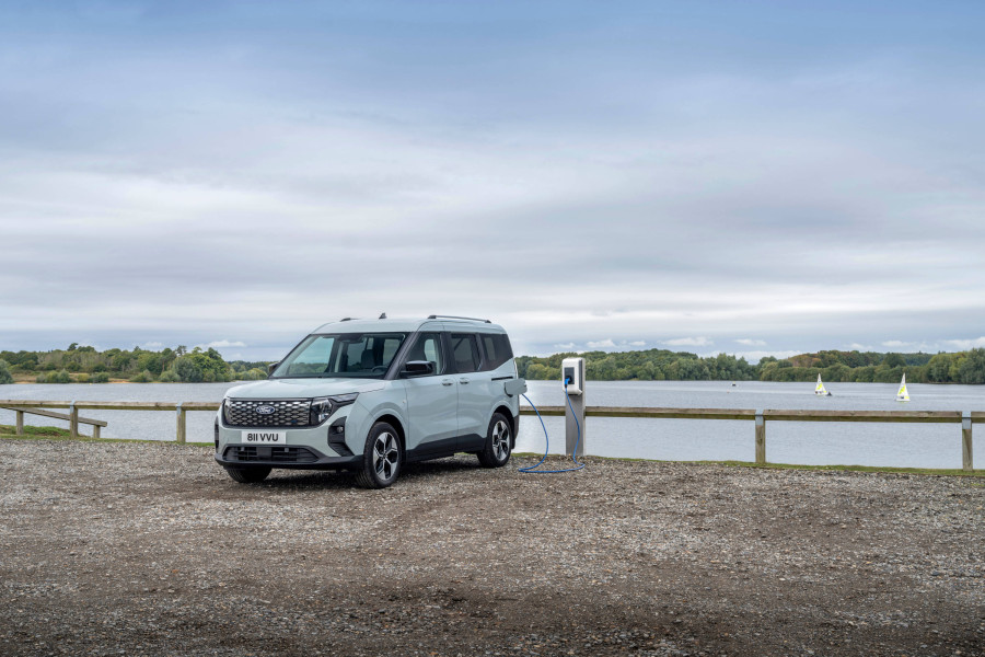Ford_E-Tourneo_Courier_01_dc84b.jpg
