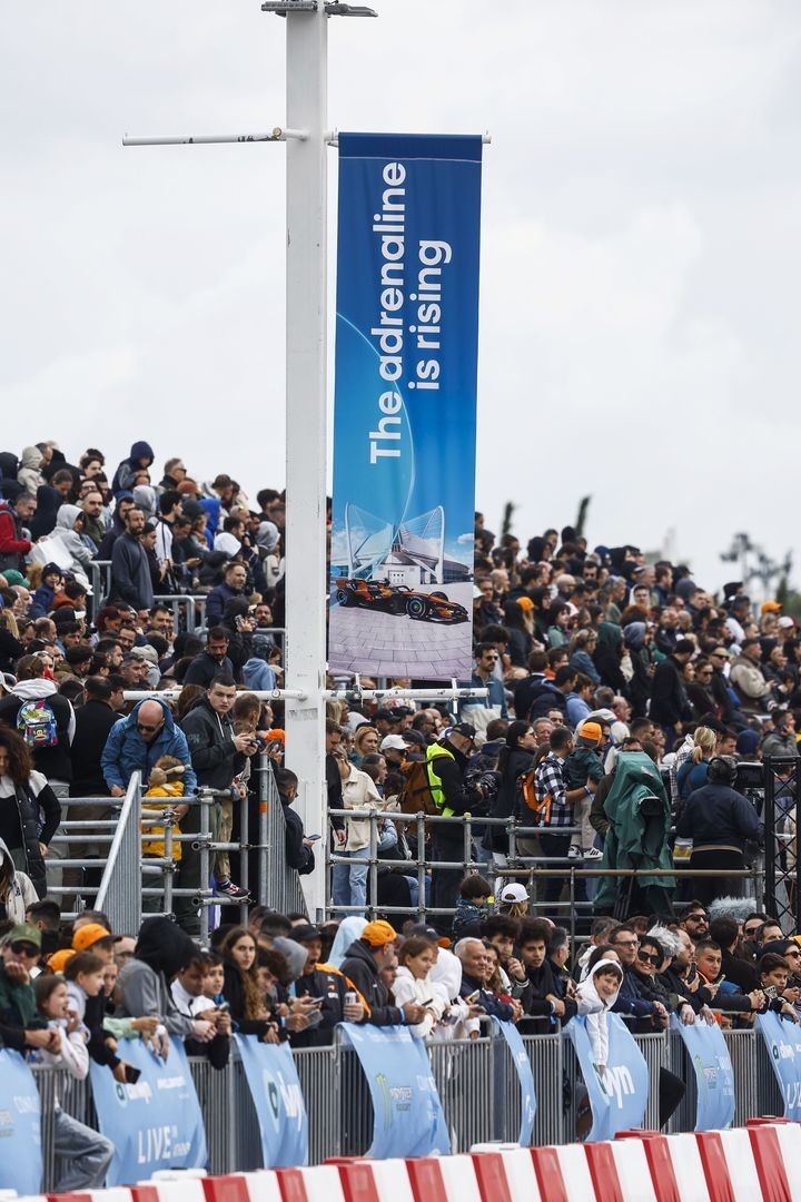 14_c66f3a3f49914555.jpg