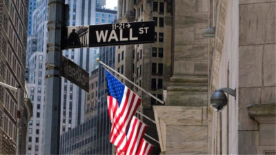 Απώλειες άνω του 1% στη Wall Street- Πτωτικά και το πετρέλαιο
