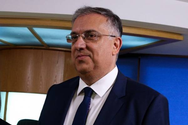 Θεοδωρικάκος: Δεν έρχονται απολύσεις εργαζομένων στο Δημόσιο