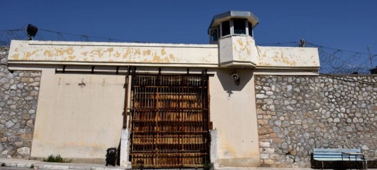 Κορυδαλλός: Ένας νεκρός, οκτώ τραυματίες στο Ψυχιατρείο Κρατουμένων
