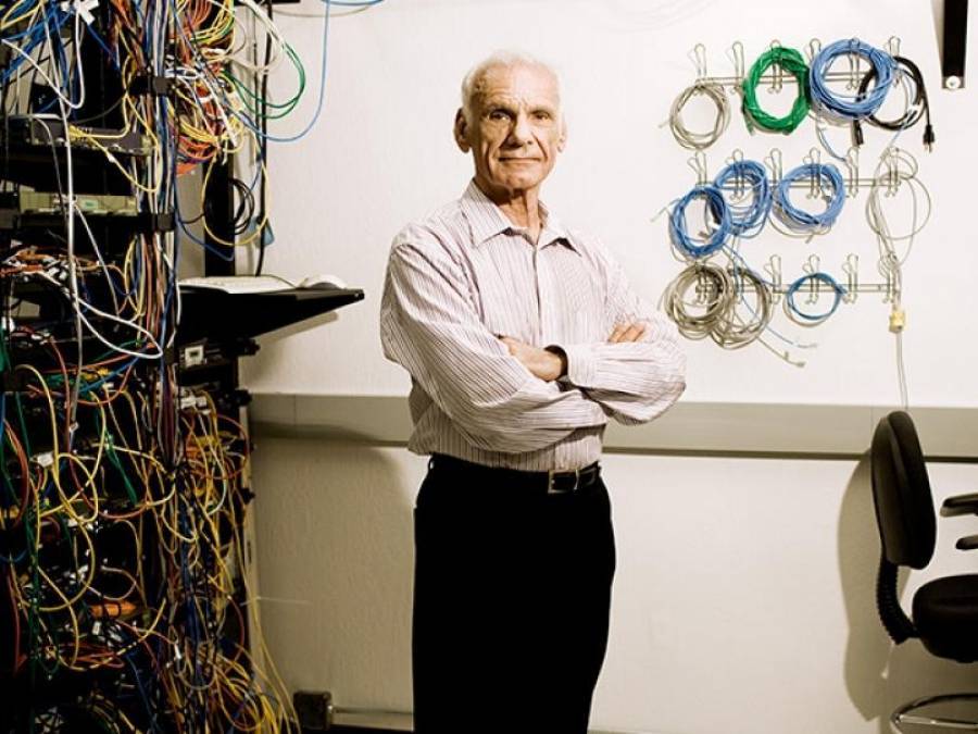 Απεβίωσε ο «πατέρας» του δικτύου Arpanet Λάρι Ρόμπερτς